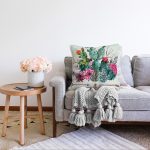 - Sonil-K-8850-Gorsel2 - Realhomes  Renkli Zemin Üzerinde Oklu Kaktüs Desenli Raşel Kadife Yastık Kırlent Kılıfı Realhomes