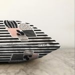 - Sonil-K-8854-Gorsel3 - Realhomes Renkli Zemin Üzerinde Siyah Çizgili Kaktüs Desenli Modern Raşel Kadife Yastık Kırlent Kılıfı Realhomes