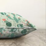 - Sonil-K-8856-Gorsel3 - Realhomes Renkli Zemin Üzerinde Kaktüs Desenli Dijital Baskılı Modern Raşel Kadife Yastık Kırlent Kılıfı Realhomes