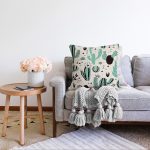 - Sonil-K-8857-Gorsel2 - Realhomes  Renkli Zemin Üzerinde Kaktüs Desenli Dijital Baskılı Modern Raşel Kadife Yastık Kırlent Kılıfı Realhomes