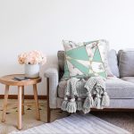 - Sonil-K-8891-Gorsel2 - Realhomes Renkli Geometrik Desenli Mermer Motifli Dijital Baskılı Modern Raşel Kadife Yastık Kılıfı Realhomes