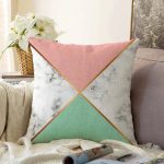 - Sonil-K-8912-Gorsel1 - Realhomes Renkli Geometrik Desenli Mermer Motifli Dijital Baskılı Modern Raşel Kadife Kırlent Kılıfı Realhomes