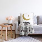 - Sonil-K-8957-Gorsel2 - Realhomes Realhomes Özel Tasarım Dijital Baskılı Modern Raşel Kadife Yastık Kırlent Kılıfı Realhomes