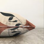 - Sonil-K-8968-Gorsel3 - Realhomes Realhomes Özel Tasarım Dijital Baskılı Modern Raşel Kadife Yastık Kırlent Kılıfı Realhomes