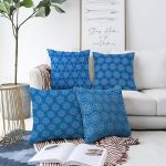 - Sonil-K4luset385-Gorsel1 - Realhomes 4'lü Çift Taraflı Mavi Zemin Üzerinde Kartanesi Desenli Modern Şönil Yastık Kırlent Kılıf Seti Realhomes
