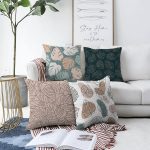 - Sonil-K4luset449-Gorsel1 - Realhomes  4'lü Çift Taraflı Renkli Zemin Üzerinde Onedraw Çizimli Yaprak Desenli Modern Şönil Yastık Kırlent Kılıf Seti Realhomes