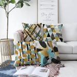 - Sonil-K4luset571-Gorsel1 - Realhomes  4'lü Çift Taraflı Beyaz Zemin Üzerinde Gold Detaylı Geometrik Desenli Modern Şönil Yastık Kırlent Kılıf Seti Realhomes