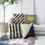 - Sonil-K4luset593-Gorsel1 - Realhomes  4'lü Çift Taraflı Beyaz Zemin Üzerinde Gold Detaylı Geometrik Desenli Modern Şönil Yastık Kırlent Kılıf Seti Realhomes