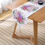 Çiçek Motifli Modern Dijital Baskılı Dekoratif Püsküllü Şönil Üçgen Runner Realhomes