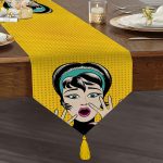 RealHomes Dijital Baskılı Özel Tasarım Püsküllü Şönil Üçgen Runner Realhomes