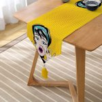 RealHomes Dijital Baskılı Özel Tasarım Püsküllü Şönil Üçgen Runner Realhomes