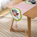 Baykuş Desenli Dijital Baskılı Dekoratif Püsküllü Şönil Üçgen Runner Realhomes