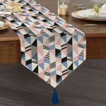 Modern Geometrik Desenli Dijital Baskılı Püsküllü Şönil Üçgen Runner Realhomes