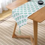 - UcgenRunner-2075-Gorsel2 - Realhomes  Beyaz Mint Yeşili Yaprak Motifli Dekoratif Püsküllü Şönil Üçgen Runner Realhomes