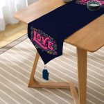 Renkli Love Baskılı Dijital Baskılı Modern Püsküllü Şönil Üçgen Runner Realhomes