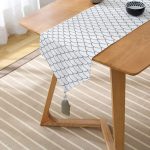 - UcgenRunner-2163-Gorsel2 - Realhomes  Gri Geometrik Desenli Dijtal Baskılı Dekoratif Püsküllü Şönil Üçgen Runner Realhomes