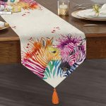 Zebra Desenli Dijital Baskılı Dekoratif Püsküllü Şönil Üçgen Runner Realhomes