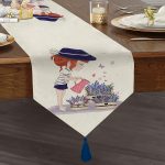 - UcgenRunner-2180-Gorsel1 - Realhomes  Kız Temalı Dijital Baskılı Dekoratif Püsküllü Şönil Üçgen Runner Realhomes