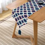 Yuvarlak Desenli Modern Dijital Baskılı Dekoratif Püsküllü Şönil Üçgen Runner Realhomes