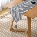 - UcgenRunner-2232-Gorsel2 - Realhomes  Gri Zigzag Temalı Dijital Baskılı Modern Dekoratif Püsküllü Şönil Üçgen Runner Realhomes