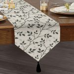 - UcgenRunner-2237-Gorsel1 - Realhomes  Gri Zeminli Yaprak Desenli Dijital Baskılı Dekoratif Püsküllü Şönil Üçgen Runner Realhomes