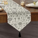 Modern Çiçek Motifli Dijital Baskılı Dekoratif Püsküllü Şönil Üçgen Runner Realhomes