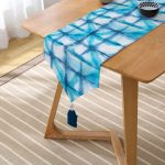 - UcgenRunner-2289-Gorsel2 - Realhomes Mavi Sulu Boya Desenli Dijital Baskılı Modern Püsküllü Şönil Üçgen Runner Realhomes