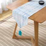 - UcgenRunner-2311-Gorsel2 - Realhomes  Su Damlası Temalı Dijital Baskılı Dekoratif Püsküllü Şönil Üçgen Runner Realhomes