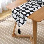 - UcgenRunner-2321-Gorsel2 - Realhomes  Halka Desenli Dijital Baskılı Modern Püsküllü Şönil Üçgen Runner Realhomes