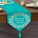 - UcgenRunner-235-Gorsel1 - Realhomes  Home Sweet Home Dijital Baskılı Dekoratif Püsküllü Şönil Üçgen Runner Realhomes