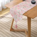 - UcgenRunner-2354-Gorsel2 - Realhomes  Kalpli Ogea Desenli Dekoratif Püsküllü Şönil Üçgen Runner Realhomes