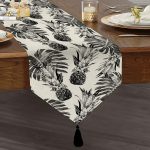 Ananas ve Palmiye Yaprakları Dekoratif Püsküllü Şönil Üçgen Runner Realhomes