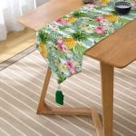 Tropik Bitki Desenli Dijital Baskılı Püsküllü Şönil Üçgen Runner Realhomes