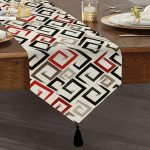 Realhomes Labirent Çizimli Modern Dijital Baskılı Dekoratif Püsküllü Şönil Üçgen Runner Realhomes