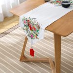 - UcgenRunner-2409-Gorsel2 - Realhomes  Demet Çiçek Dijital Baskılı Püsküllü Şönil Üçgen Runner Realhomes