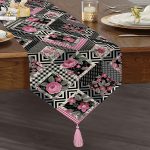 Çiçek Desenli Puan Motifli Püsküllü Şönil Üçgen Runner Realhomes