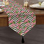 Zigzag Zebra Desenli Ogea Desenli Dekoratif Püsküllü Şönil Üçgen Runner Realhomes