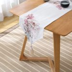 Ogea Çiçek Temalı Yaprak Çizimi Püsküllü Şönil Üçgen Runner Realhomes