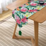 - UcgenRunner-2493-Gorsel2 - Realhomes  Yalnız Flamingo Motifli Dijital Baskılı Püsküllü Şönil Üçgen Runner Realhomes