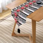 Notalar Temalı Dijital Baskılı Püsküllü Şönil Üçgen Runner Realhomes