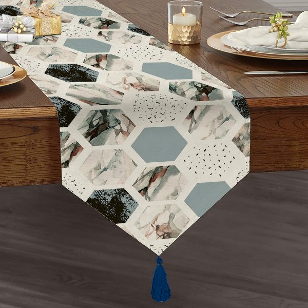 - UcgenRunner-2513-Gorsel1 - Realhomes  Soluk Çiçek Motifli Modern Baskılı Püsküllü Şönil Üçgen Runner Realhomes