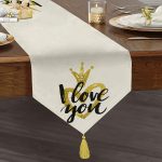 I Love You Motifli Dijital Baskılı Püsküllü Şönil Üçgen Runner Realhomes