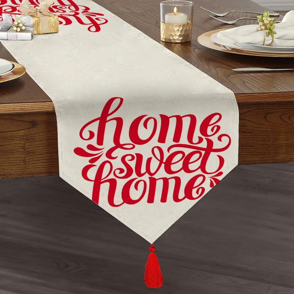 - UcgenRunner-2560-Gorsel1 - Realhomes  Zigzag Siyah Beyaz Şerit Temalı Yaprak Çizimi Püsküllü Şönil Üçgen Runner Realhomes