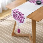 Eflatun Home Sweet Home Dijital Baskılı Püsküllü Şönil Üçgen Runner Realhomes