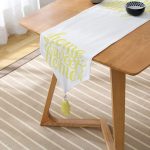 Sarı Home Sweet Home Dekoratif Püsküllü Şönil Üçgen Runner Realhomes