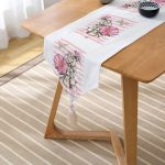 Anahtar Motifli Çiçek Desenli Çizgili Püsküllü Şönil Üçgen Runner Realhomes