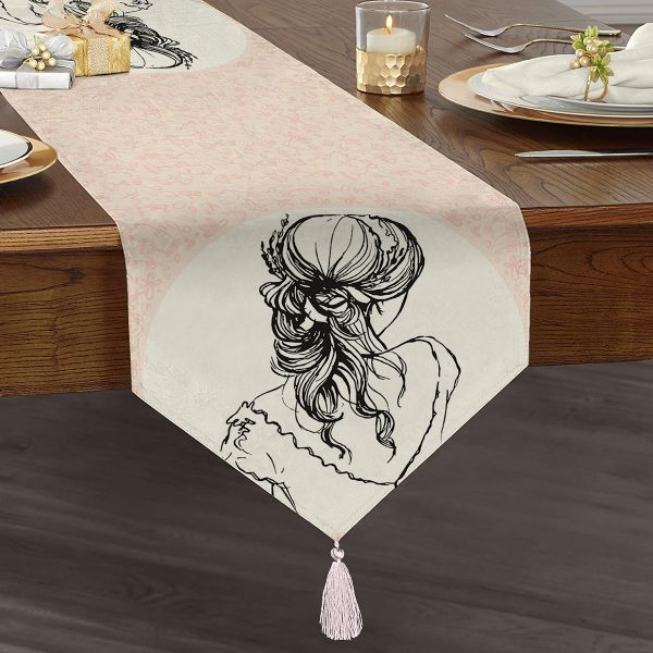 - UcgenRunner-304-Gorsel1 - Realhomes  Realhomes Kırmızı Beyaz Yılbaşı Geyikleri Dijital Baskılı Özel Tasarım Püsküllü Şönil Üçgen Runner Realhomes