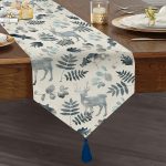 - UcgenRunner-3040-Gorsel1 - Realhomes Realhomes Beyaz Zeminli Geyik ve Yaprak Motifleri Dijital Baskılı Özel Tasarım Püsküllü Şönil Üçgen Runner Realhomes