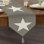 - UcgenRunner-308-Gorsel1 - Realhomes  Modern Yıldız Desen Dijital Baskılı Dekoratif Püsküllü Şönil Üçgen Runner Realhomes