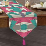 Realhomes Geometrik Şekilli Mermer Baskılı Modern Özel Tasarım Püsküllü Şönil Üçgen Runner Realhomes